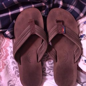 Rainbows kids size 3